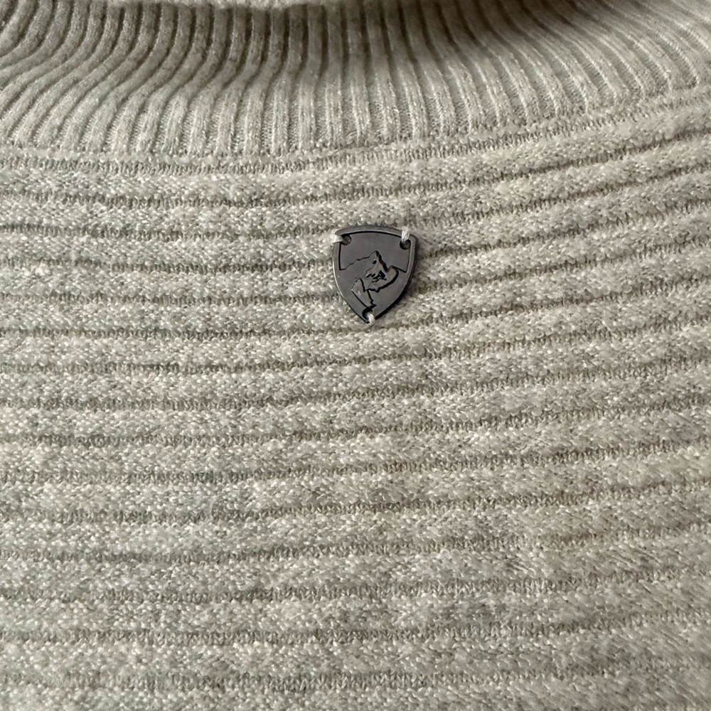 KÜHL Women’s Solace Sweater Light Grey Size Large - Picture 6 of 7